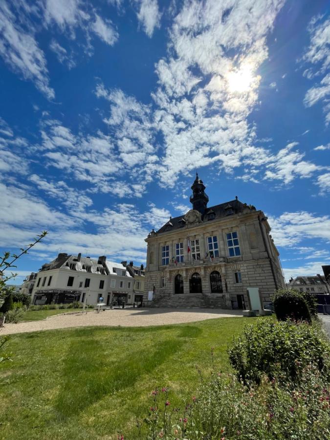 Jolie Duplex Climatise Apartment *